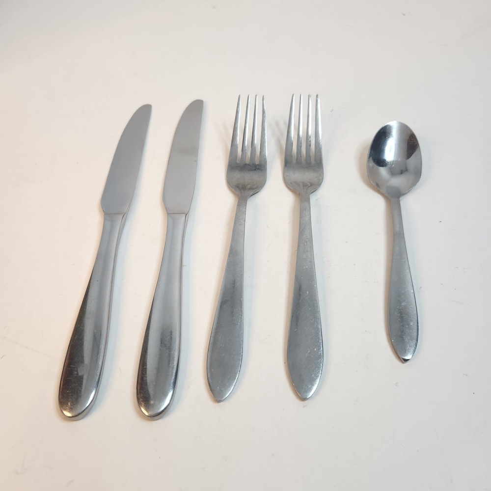 Oneida Mooncrest Stainless Flatware Silverware 5pc Lot 2 Knives 2 Forks 1 Spoon